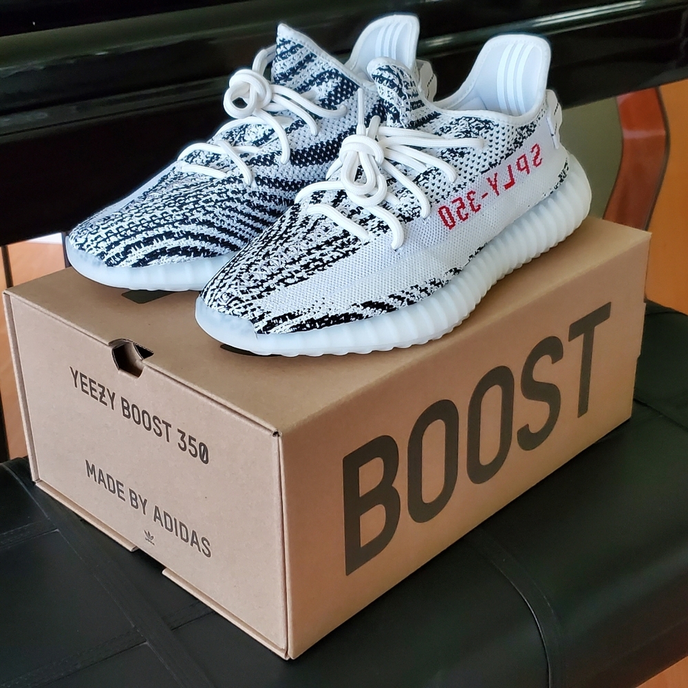 Adidas Yeezy 350 V2 Zebra